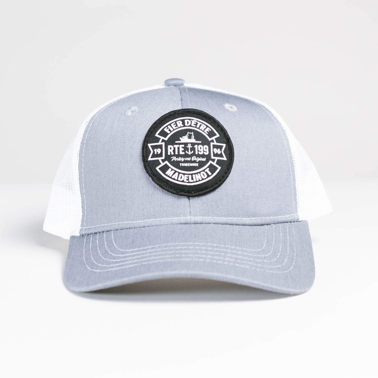 Casquette Fier d'être Madelinot Grise et Blanche