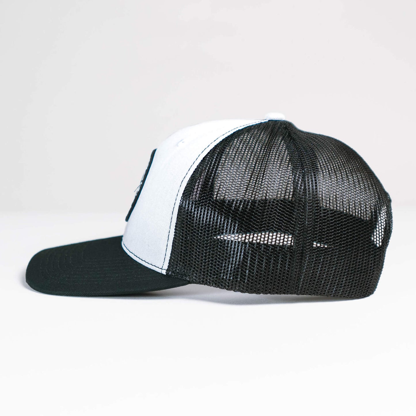 Casquette Fier d'être Madelinot Blanche et Noire