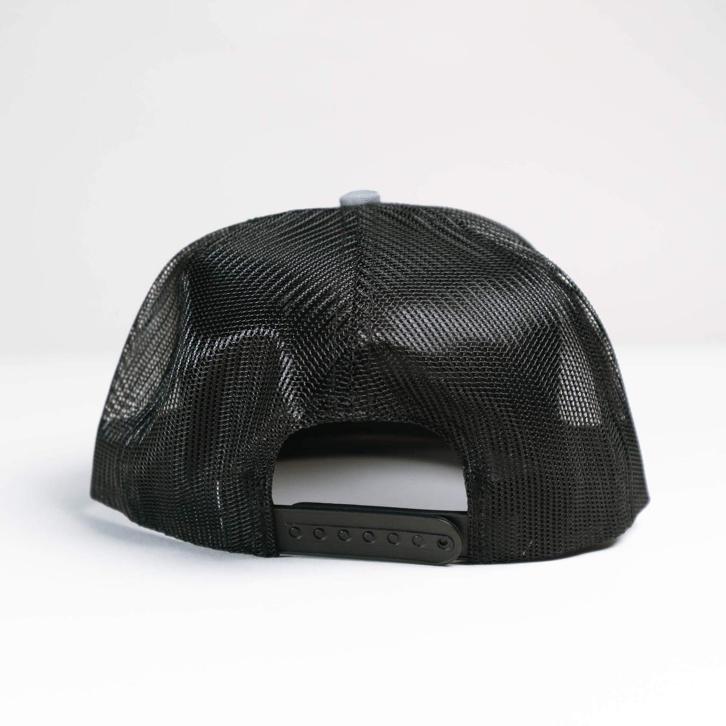 Casquette Les Îles 47N-61O Noire et Grise